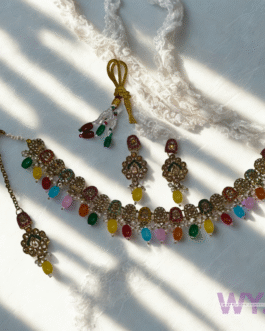 Traditional Multicolor Kundan Jewellery Set with Maang Tikka