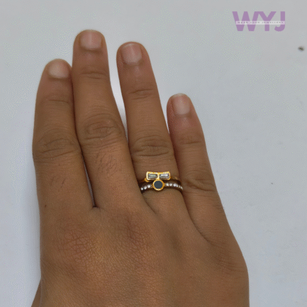 Elegant Twin Band Bow Ring Set with CZ Detailing