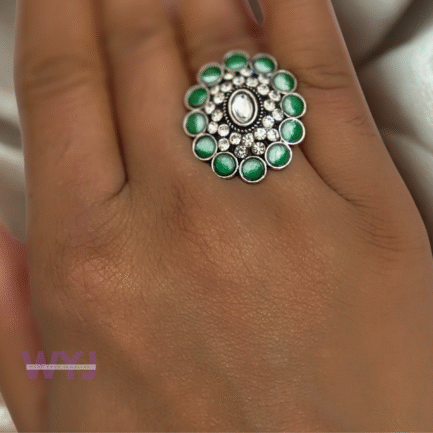 Emerald Glow Kundan-Inspired Statement Ring – Adjustable Silver Finish