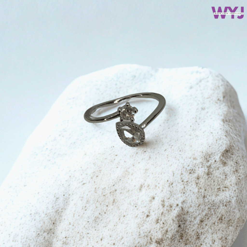 Teardrop Open Diamond Ring – Elegant Adjustable Silver Design