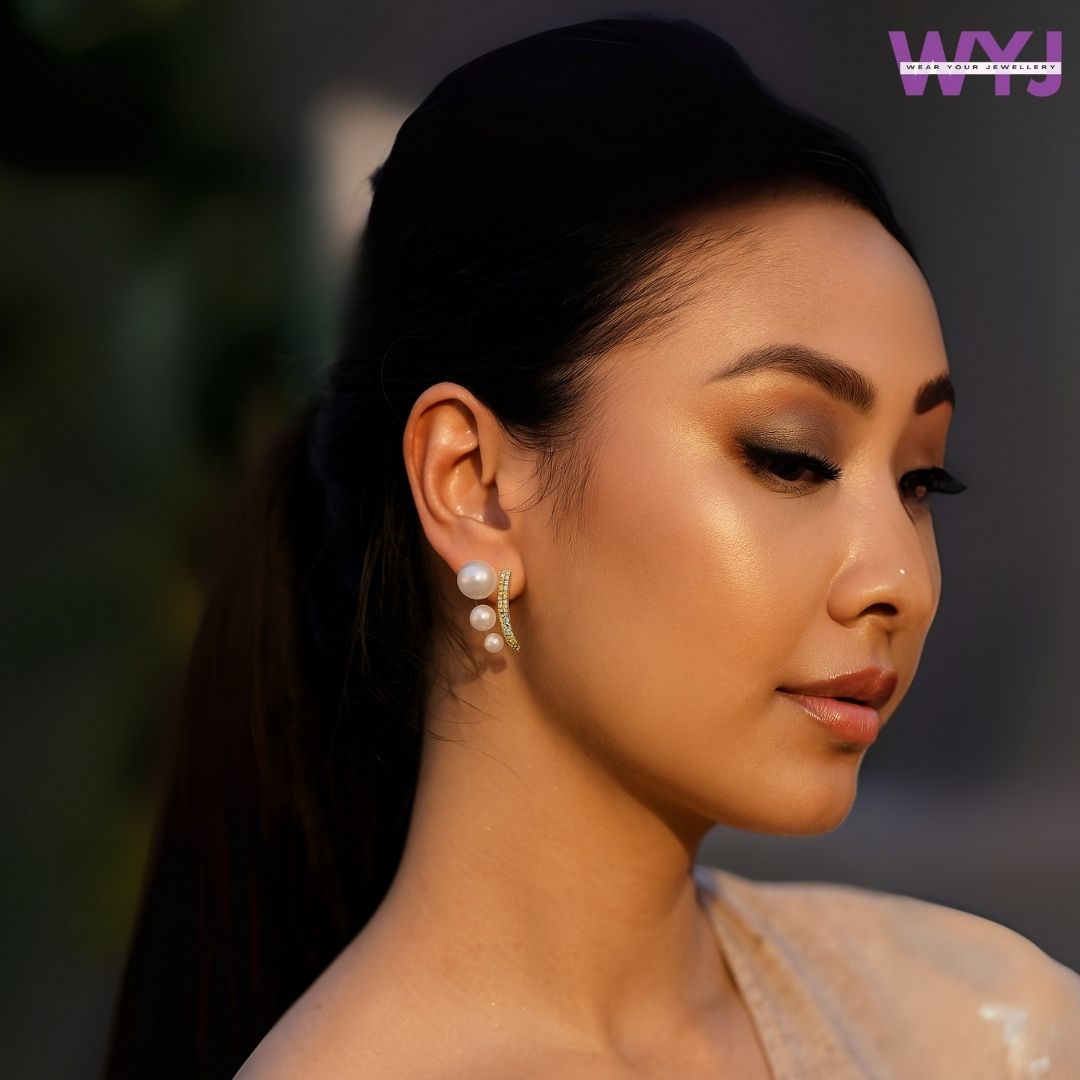 Ear Stud Gold-Tone Curved Pearl & Stone Drop