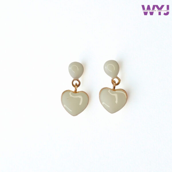 White Heart Drop Earrings – Chic & Lightweight Women’s Jewelry