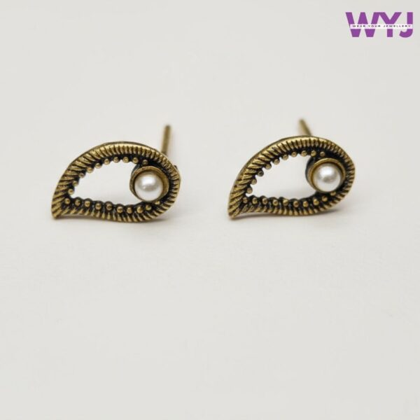 Teardrop Pearl Stud Earrings – Vintage Gold Women’s Jewelry