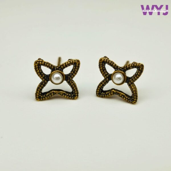 Butterfly Pearl Stud Earrings – Vintage Gold Women’s Jewelry