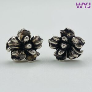 Antique Silver Flower Stud Earrings | Vintage Floral Jewellery